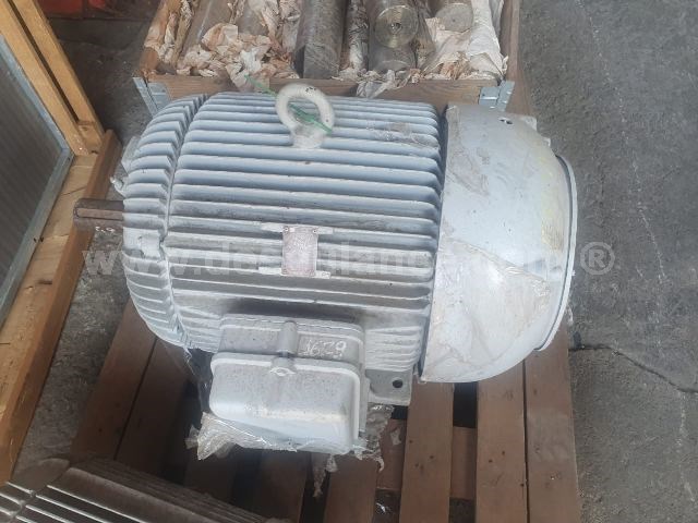 90/25067 - MOTOR EBERLE, 75 CV, 1.770 RPM, 440 V.