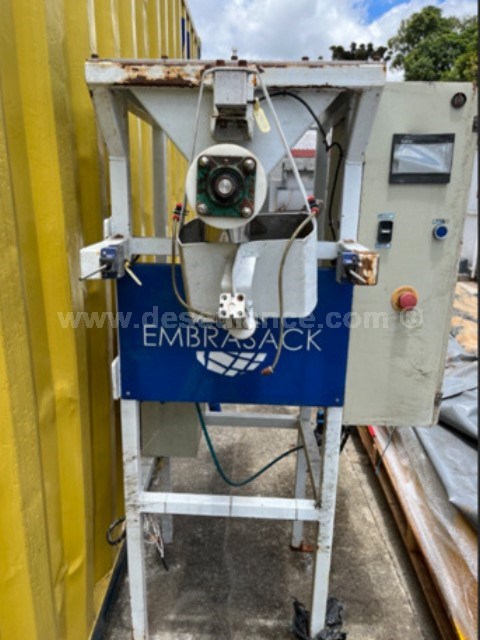 31/25078 - ENVASADORA SEMI AUTOMÁTICA M/EMBRASACK. (ADM00003581)