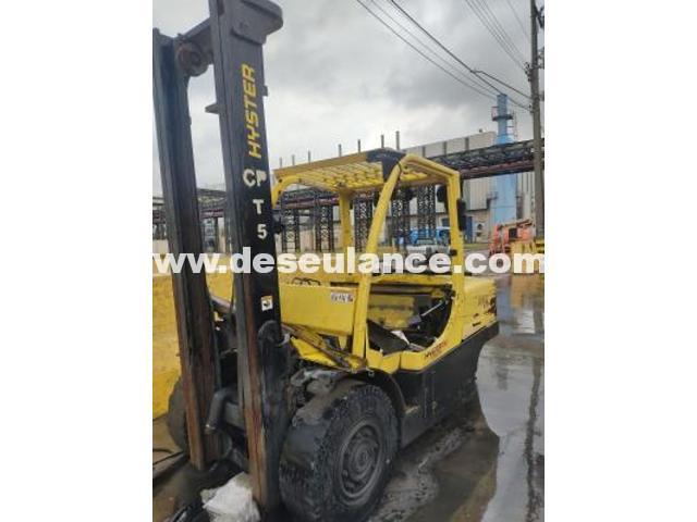 160/25092 - EMPILHADEIRA M/HYSTER MOD. H110FT, CAPAC. 11.000LB. (RV 813)