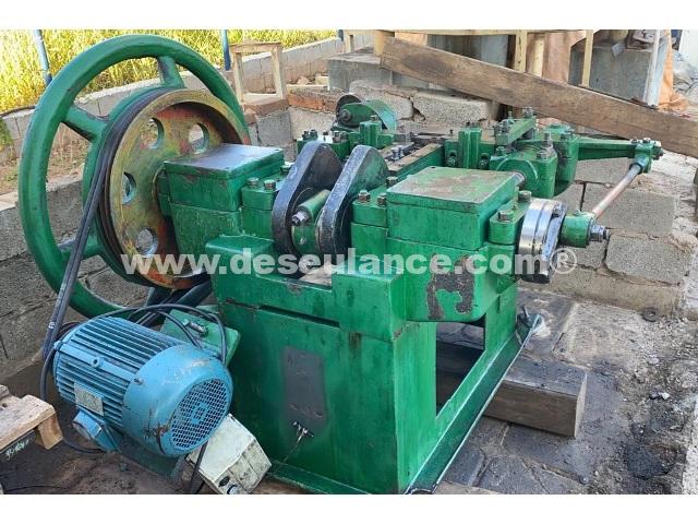 266/25103 - MÁQ. DE PREGO 2 CABEÇAS M/DUPLEX HEAD MOD. Z94 4,5A, 