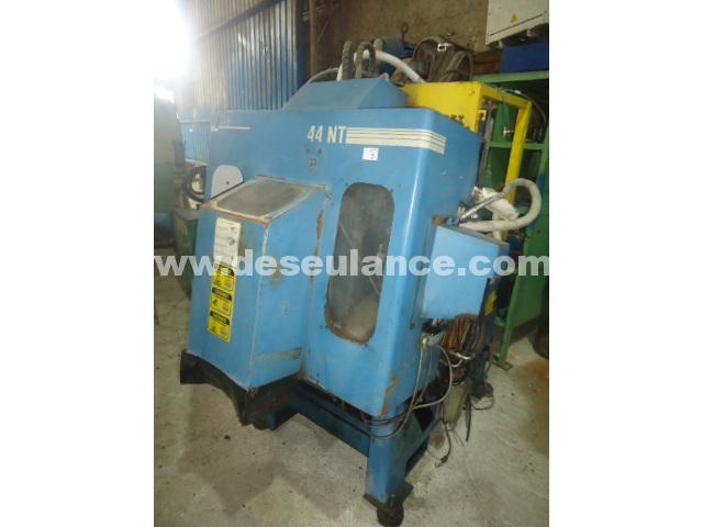 23/25124 - INJETORA DE ZAMAC M/TECHMIRE NT-44, TRIF 380V, 80A, 60HZ,