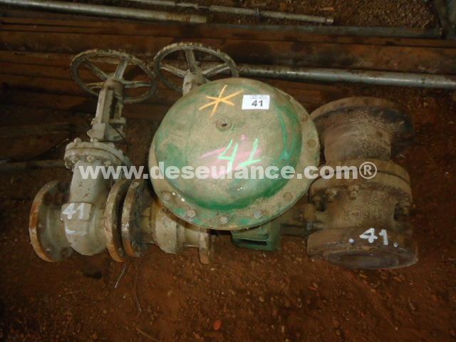 41/25135 - 03 VÁLVULAS: 01 DE ESFERA Ø6" E 02 DE GAVETAS 150 LBS, Ø6".