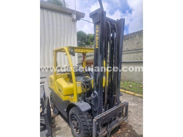 04/26005 - EMPILHADEIRA GLP M/HYSTER MOD. H90FT, CAPAC. 4,5 TON, 