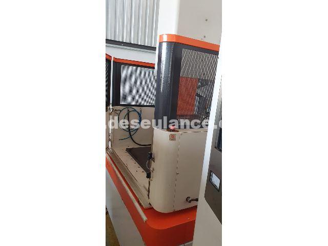 50/26005 - ELETROEROSÃO M/AGIECHARMILLES MOD. EDM SP3U, ANO 13, 