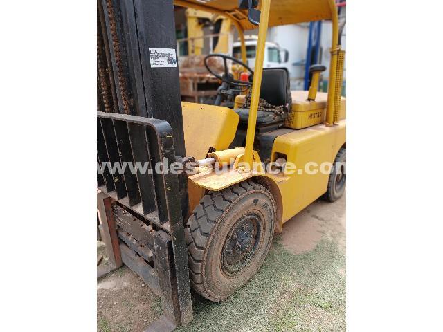 01/26015 - EMPILHADEIRA DIESEL M/HYSTER MOD. 80J, ANO 91 (ADM00004009)