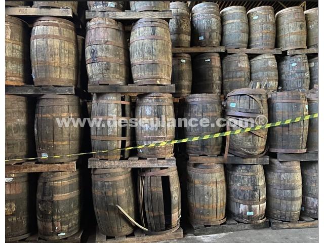 05/26018 - APROX. 44 BARRIS DE CARVALHO, CAPAC. 200 L, 