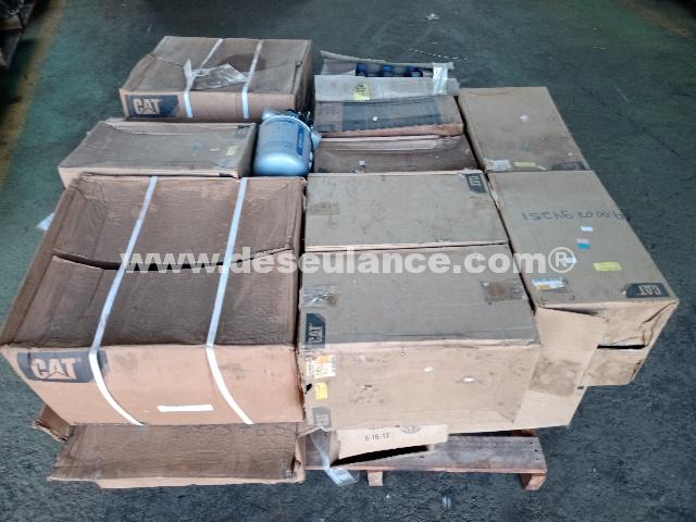 148/26025 - APROX. 200 PEÇAS, S/USO, P/EQUIPS. CATERPILLAR