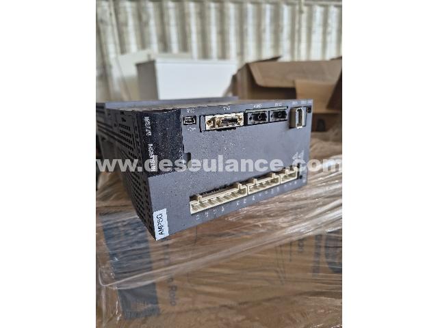 21/26080 - 25 SERVO DRIVES M/MITSUBISHI; 32 DISJUNTORES E OUTROS